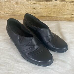 Clarks Rosalyn Adele 8.5 W Shoe Black Leather Slip On Loafer